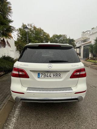Mercedes-Benz ML250