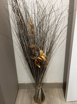 Ramo decorativo de ramas secas