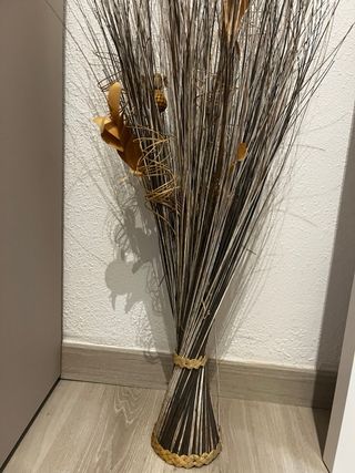 Ramo decorativo de ramas secas