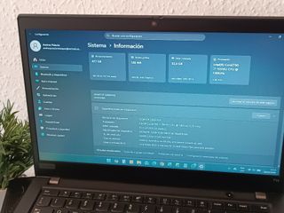 Lenovo ThinkPad i7, 32GB RAM SSD500GB + Accesorios