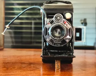 Kodak Six 20 Model C (EEUU 1933) + funda + cable