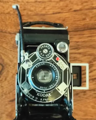 Kodak Six 20 Model C (EEUU 1933) + funda + cable