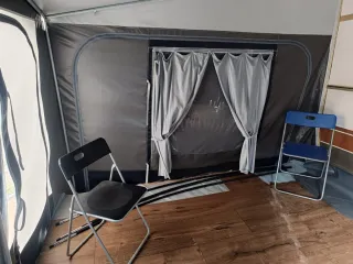 Caravana con Avance sobre el avance cocina casi to