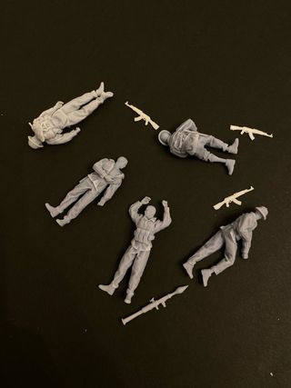 1/35 Vietnam War HUEY Crew, US fallen and NVA SET
