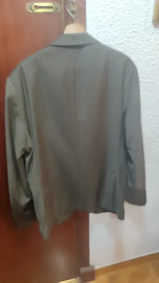 Americana Zara verde oliva talla 50