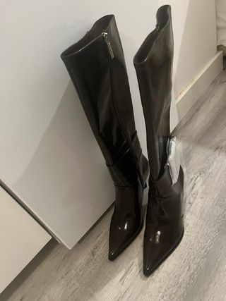 Botas Breska tacón hebilla