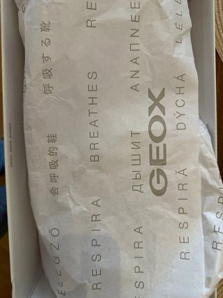 Mocasines grises de la marca Geox