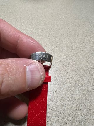 Orologio molto bello Con brillantini girevoli.