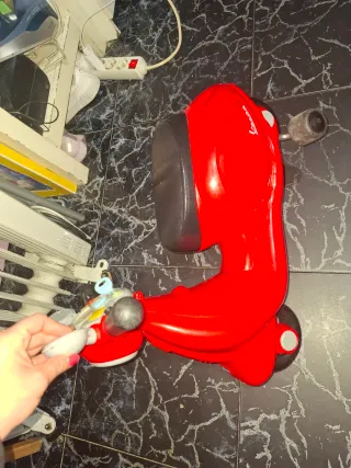 Moto Vespa para bebé Chicco