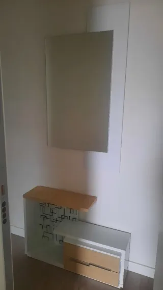 Entradita y espejo madera y cristal