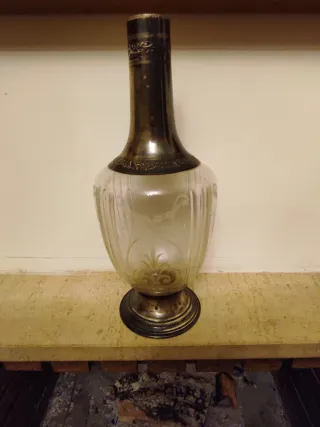 Antica bottiglia per liquori in argento