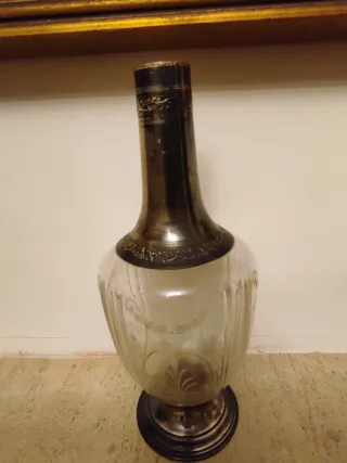 Antica bottiglia per liquori in argento