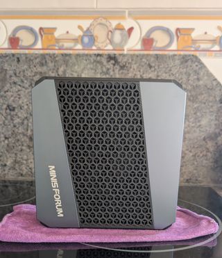 Mini PC Minisforum HX90