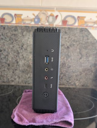 Mini PC Minisforum HX90