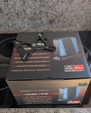 Mini PC Minisforum HX90