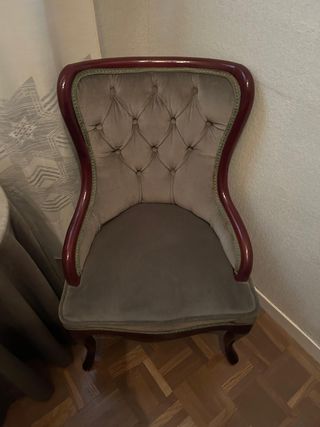 Conjunto mesa camilla y butaca vintage