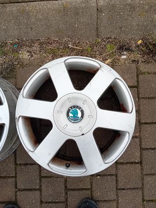 llantas Skoda octavia  vw passat 16r