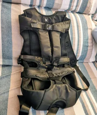 Mochila portabebés TAILUP Negra . nueva a estrenar