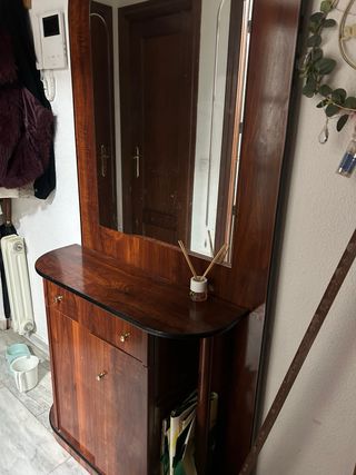 Recibidor de entrada madera, esta super cuidado