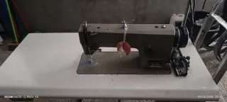 Máquina de coser Brother DB2-B735-3