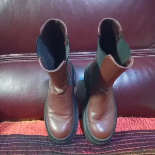 Botas Pull&Bear Marrones Talla 35