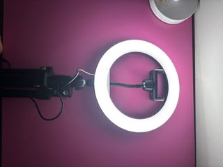 Aro de luz LED con trípode