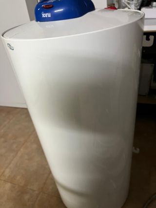 Calentador Eléctrico Fleck Blanco y Azul