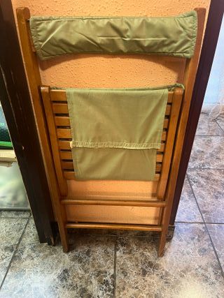 Silla plegable de madera y tela