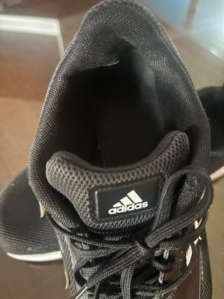Zapatillas deportivas Adidas negras y blancas