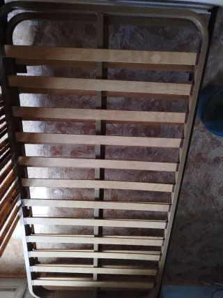 2 Somier metálico con lamas de madera