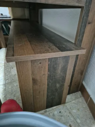 Mesa de comedor de madera