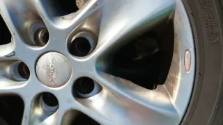 Llantas de coche de 16 pulgadas marca Matrix.