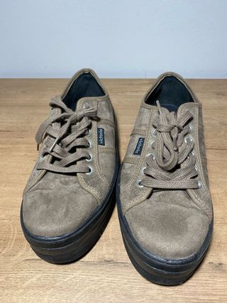 Zapatillas Victoria plataforma marrón