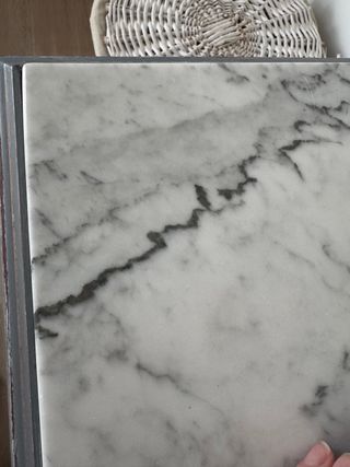 Cómoda y mesa de noche