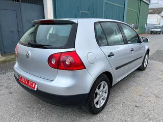Volkswagen Golf 2004