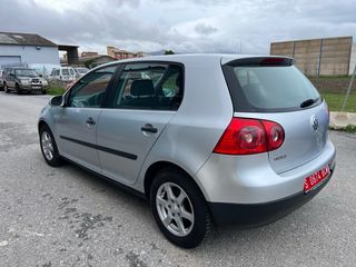Volkswagen Golf 2004