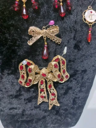 Aderezo Huertana Oro y Rojo a elegir colgante