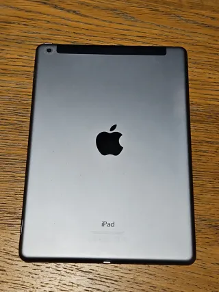 iPad Air A1475 16GB WiFi + Celular. Negra.