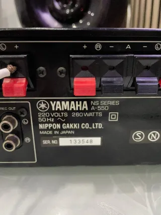 Amplificador Hifi Yamaha A-550