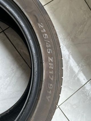 Neumáticos Kumho 215/45 ZR17 91Y