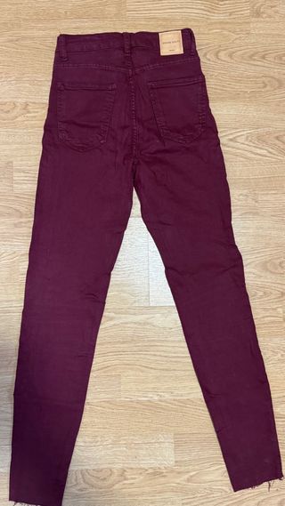 Jeans Bershka Talle Alto Granate Talla 36