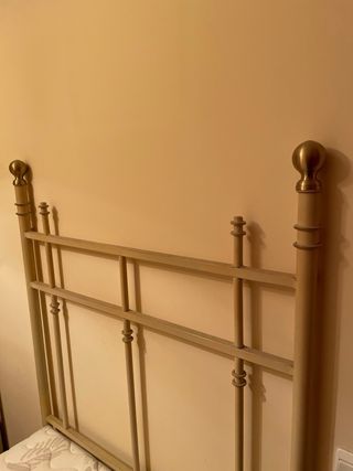 2 cabeceros de forja beige y dorado. Cama 90 cm.