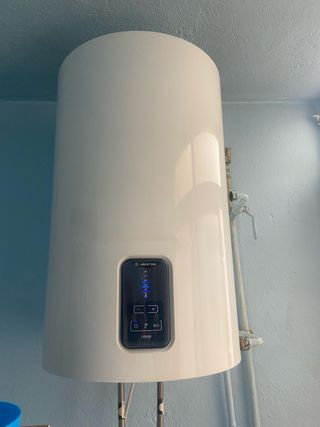 Termo Eléctrico Ariston LYDOS