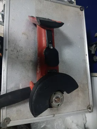 Radial a batería Hilti AG 125-A22