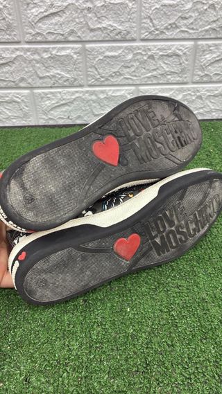 Scarpe Moschino High Top Stile Tattoo