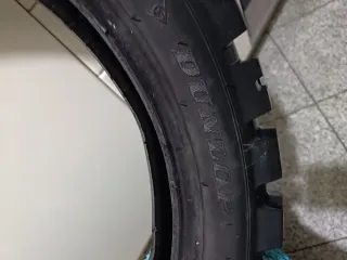 Pneu Traseiro Dunlop D908 RR 140/80 B 18