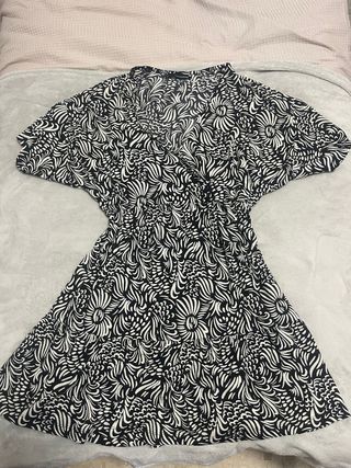 Vestido estampado blanco y negro