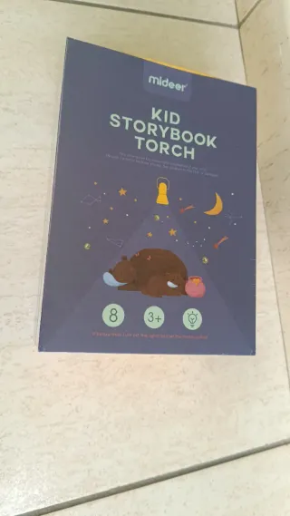 Linterna Proyector con Cuentos