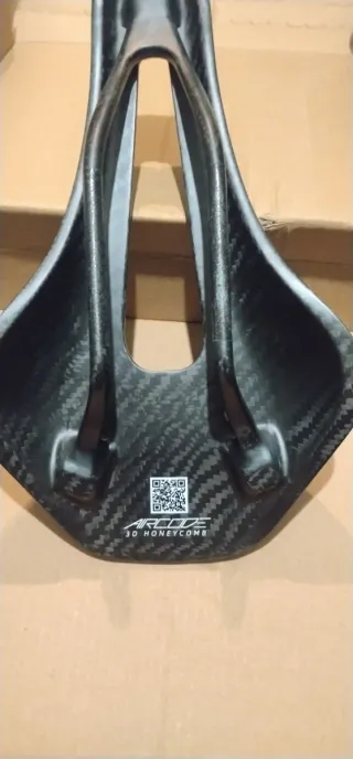 Sillín Ryet 3D Aircode Carbon