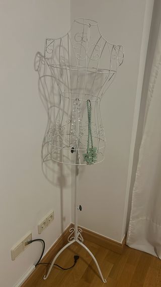 Busto maniquí metal blanco mujer